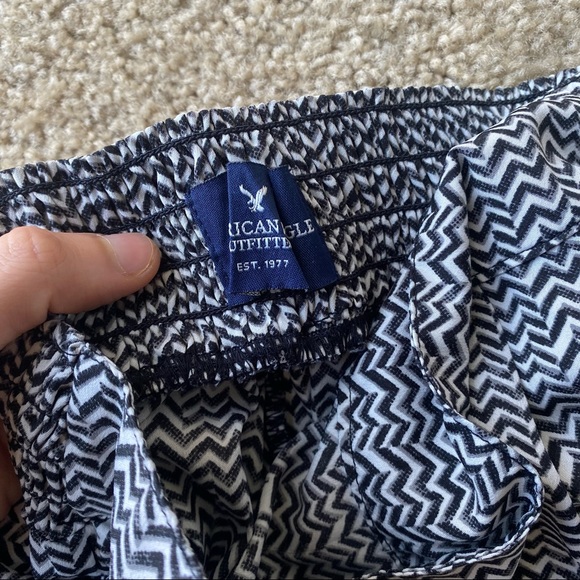 American Eagle Patterned Shorts - Picture 3 of 5